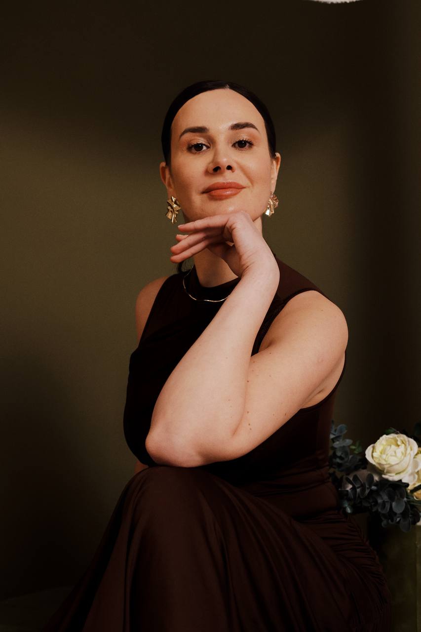 Olena L.